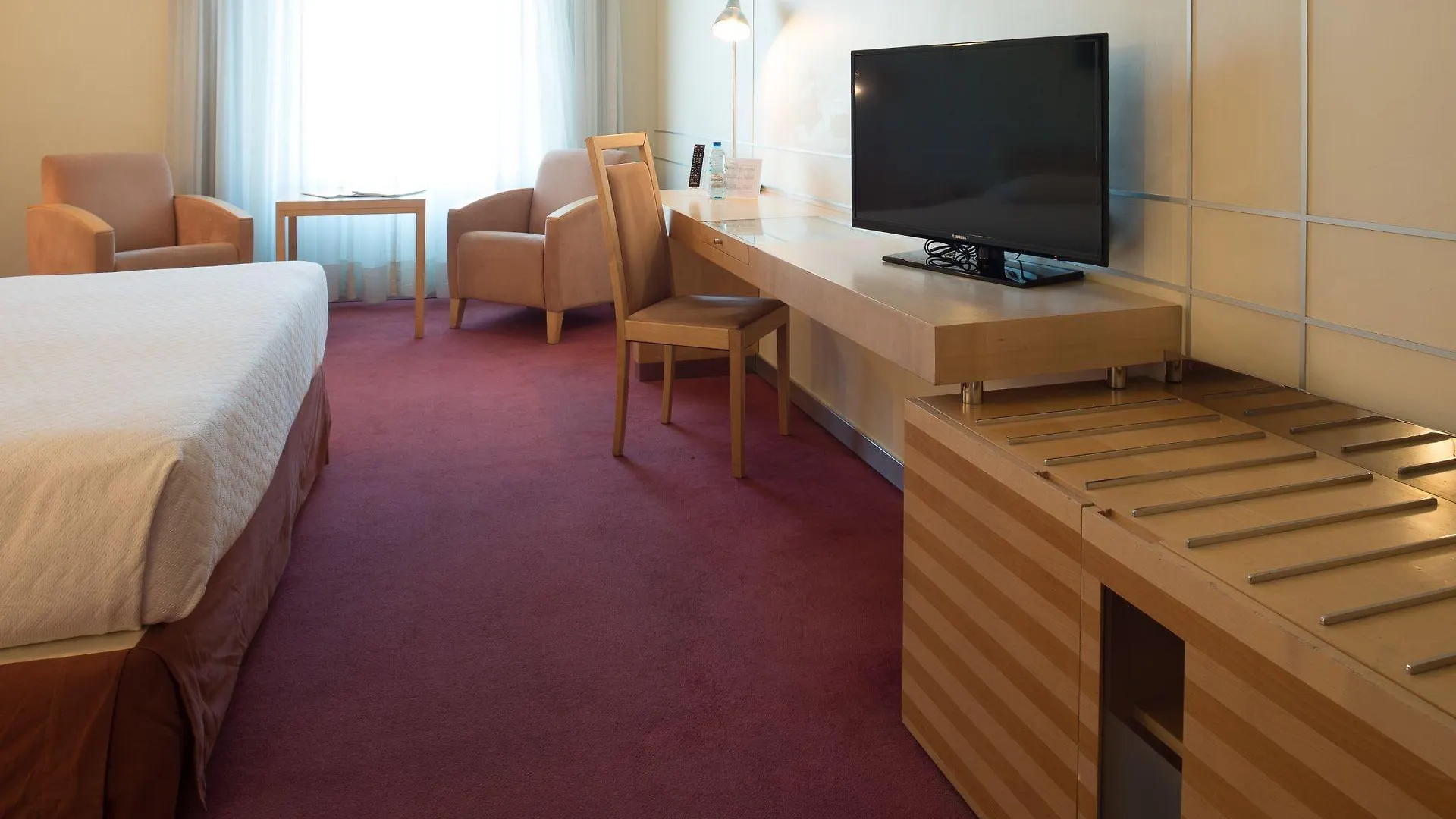 Vip Executive Entrecampos Hotel & Conference Lisbon 4*,